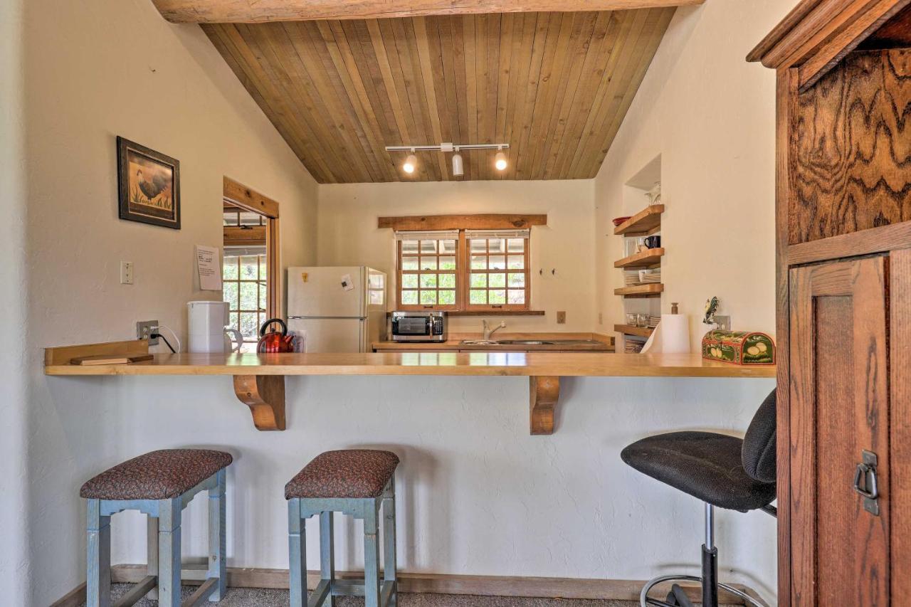 Bright Prescott Studio With Thumb Butte Views! エクステリア 写真